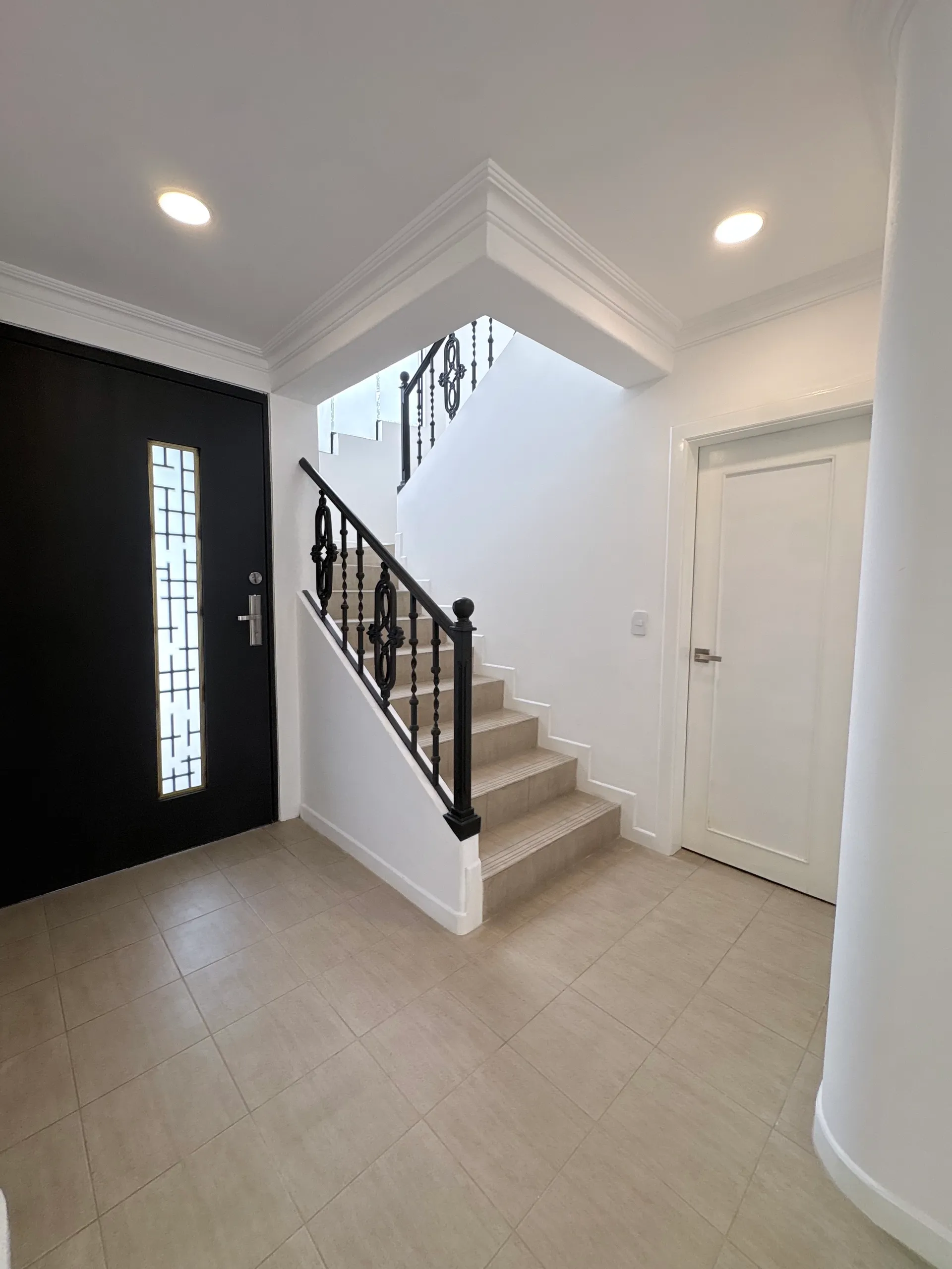 Casa en alquiler en Samborondón, Vía a Samborondón Km1 - 4, 4 dormitorios, 5 baños, 263 m², con piscina