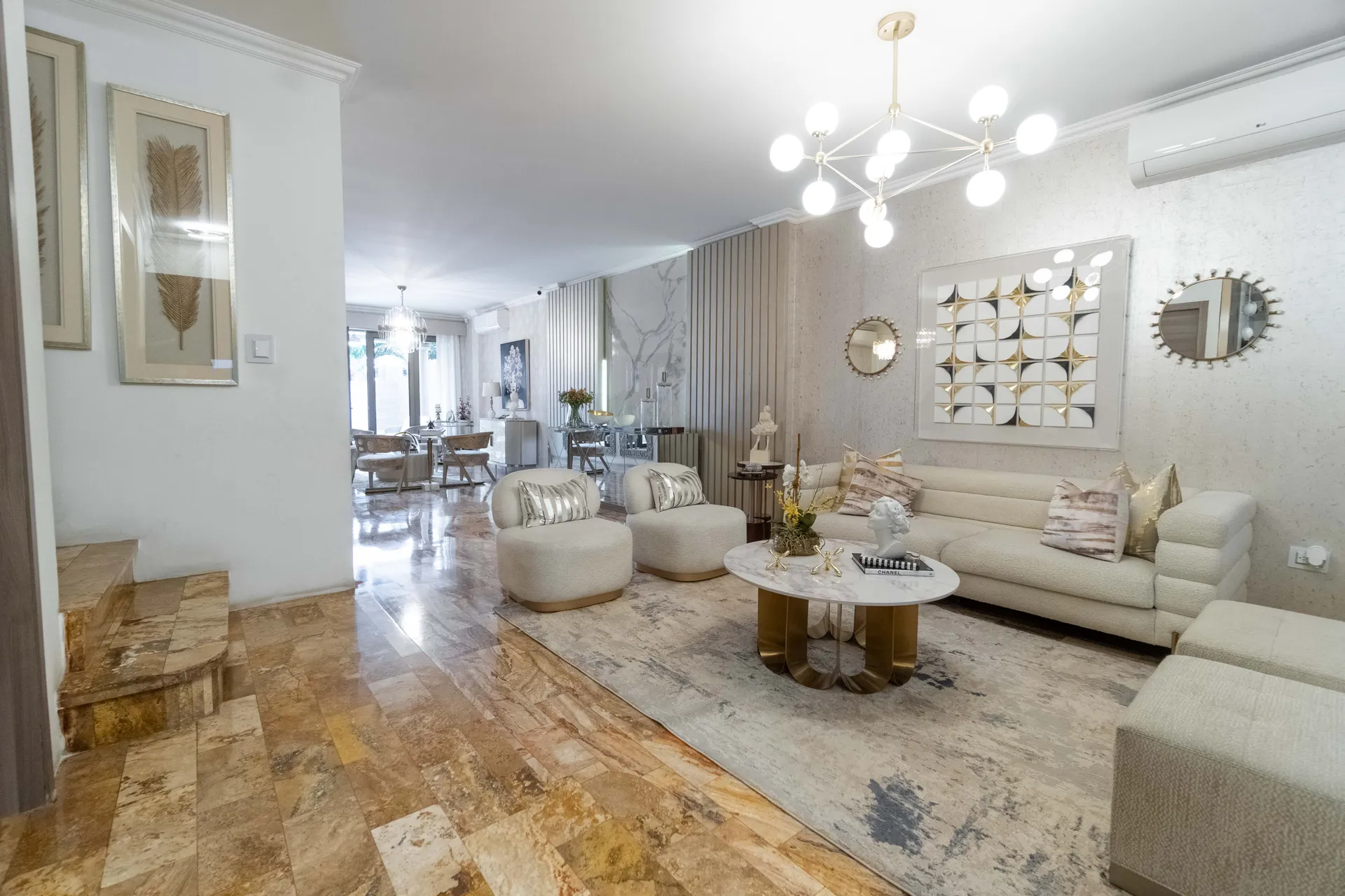 Casa en venta en Guayaquil, La Cumbre, 3 dormitorios, 4 baños, 220.32 m², con BBQ