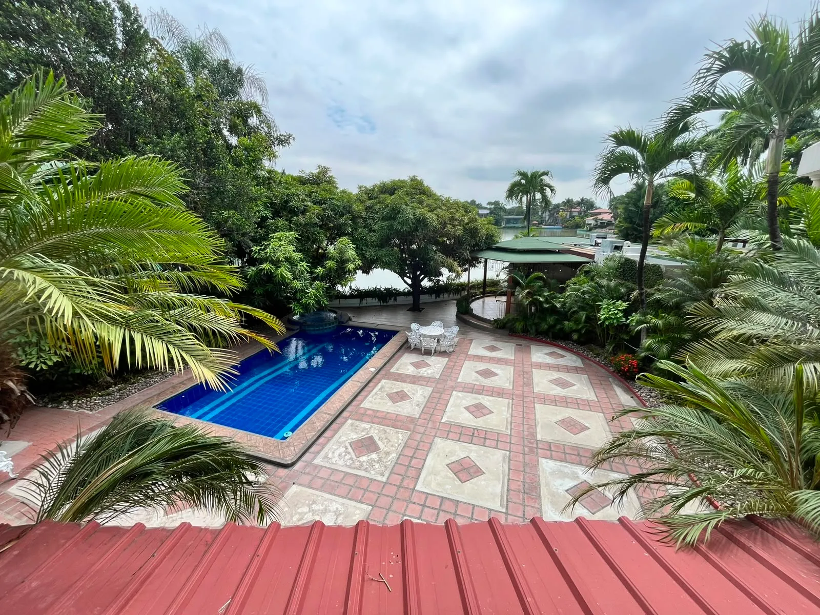 Casa en venta en Samborondón, Vía a Samborondón Km1 - 4, 7 dormitorios, 6 baños, 800 m², con piscina