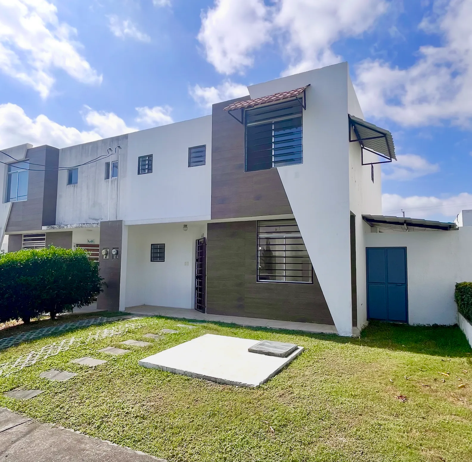 Casa en venta en Vía a La Costa, Urb. Oporto, 3 dormitorios, 2 baños