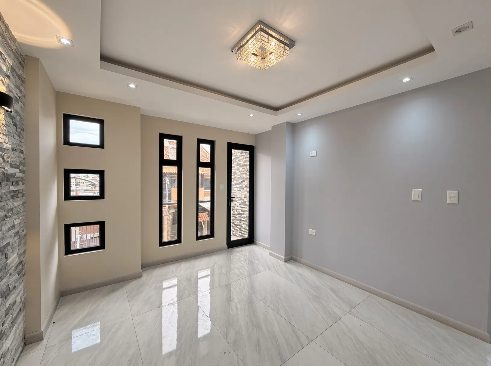 Departamento en renta por estrenar en Cuenca, Miraflores, 2 dormitorios, 1 baño, 1er Piso Alto