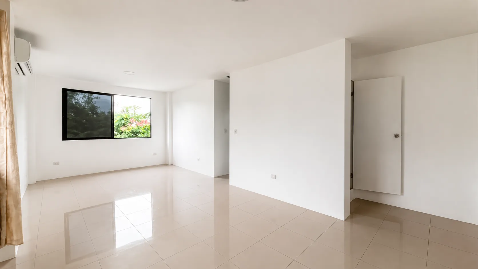 Departamento en alquiler en Guayaquil, Puerto Azul, 2 dormitorios, 2 baños, 90 m², vista a calle tranquila