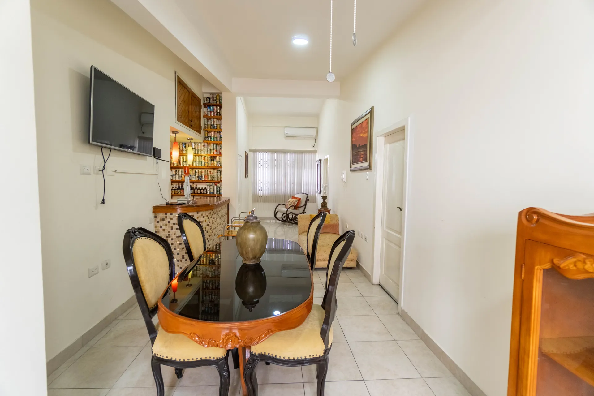 Departamento en alquiler en Guayaquil, Simón Bolívar, 2 dormitorios, 2 baños, 60 m², vista a calle tranquila