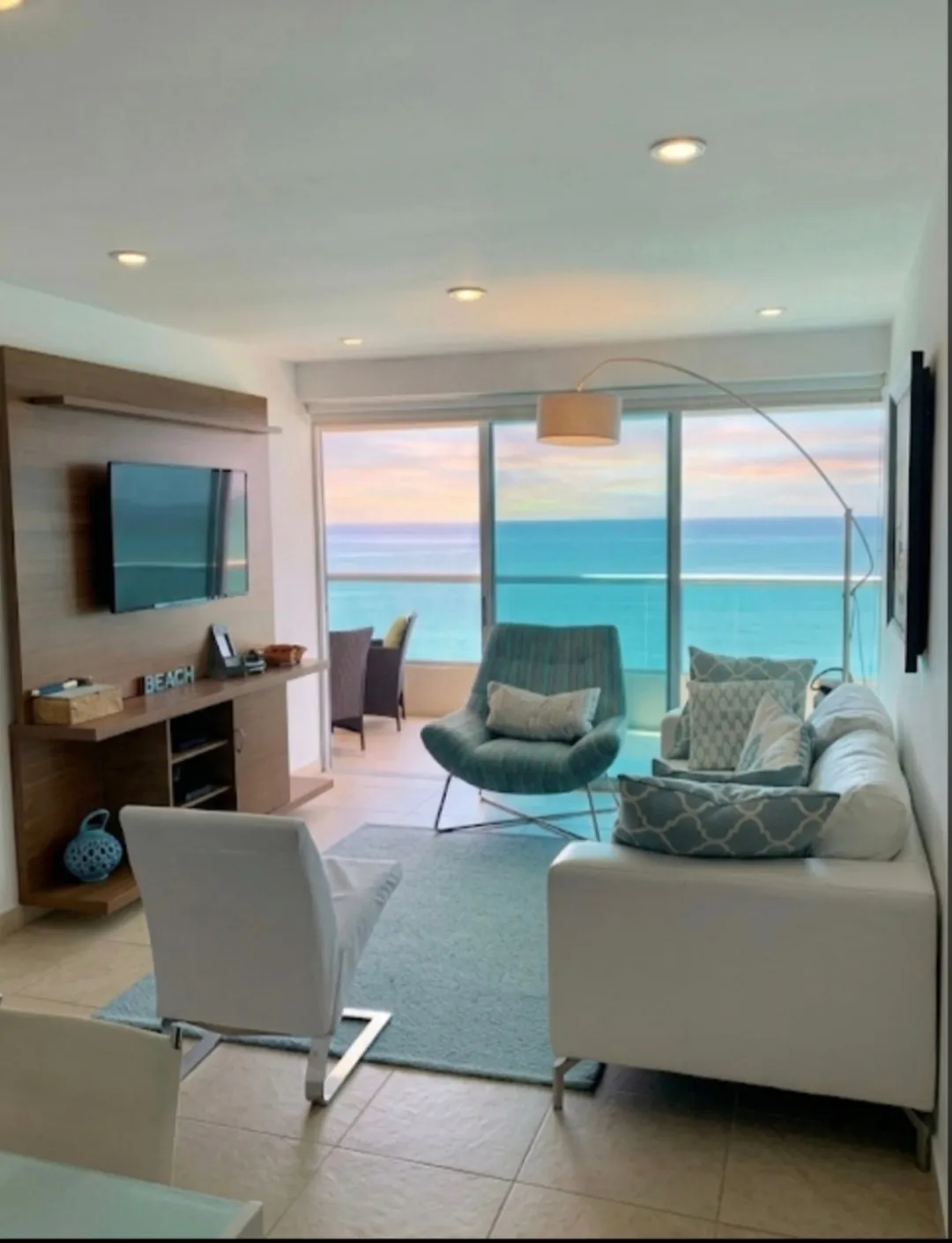 Departamento en venta en Salinas, Milina, 3 dormitorios, 3 baños, 101.96 m², vista al mar