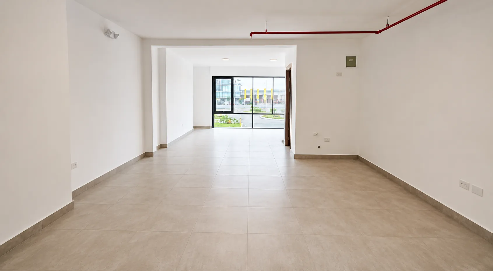 Local comercial en alquiler en Samborondón, Vía a Samborondón Tornero, 49 m², zona estratégica