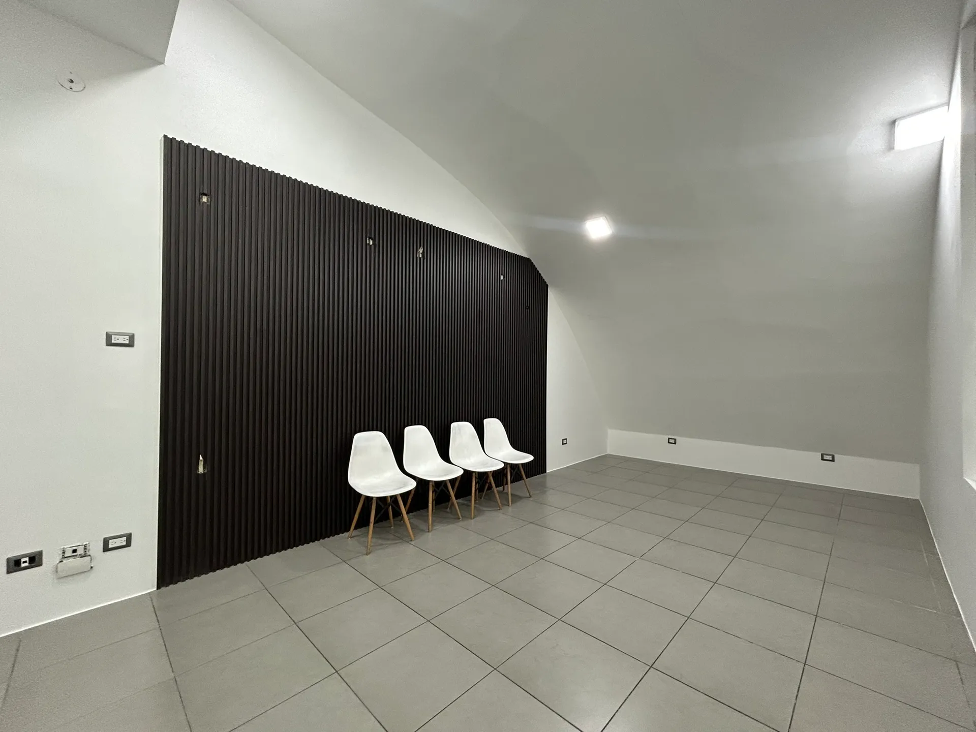 Oficina en alquiler en , 45 m², con seguridad 24/7