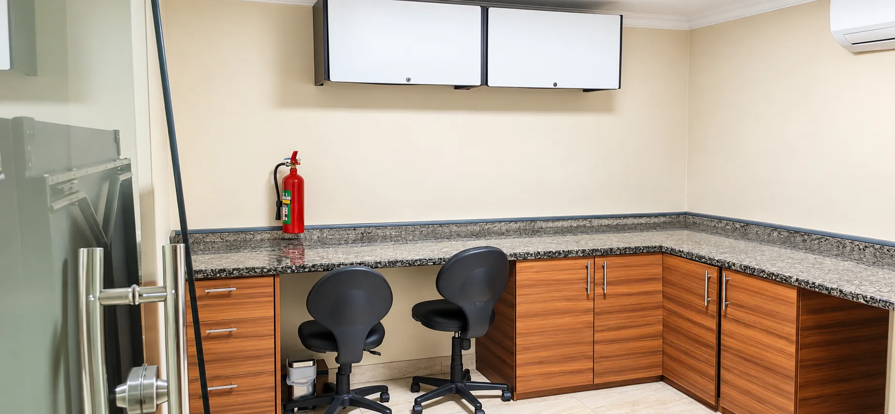 Oficina en alquiler en Guayaquil, Alborada, 16 m², con seguridad 24/7