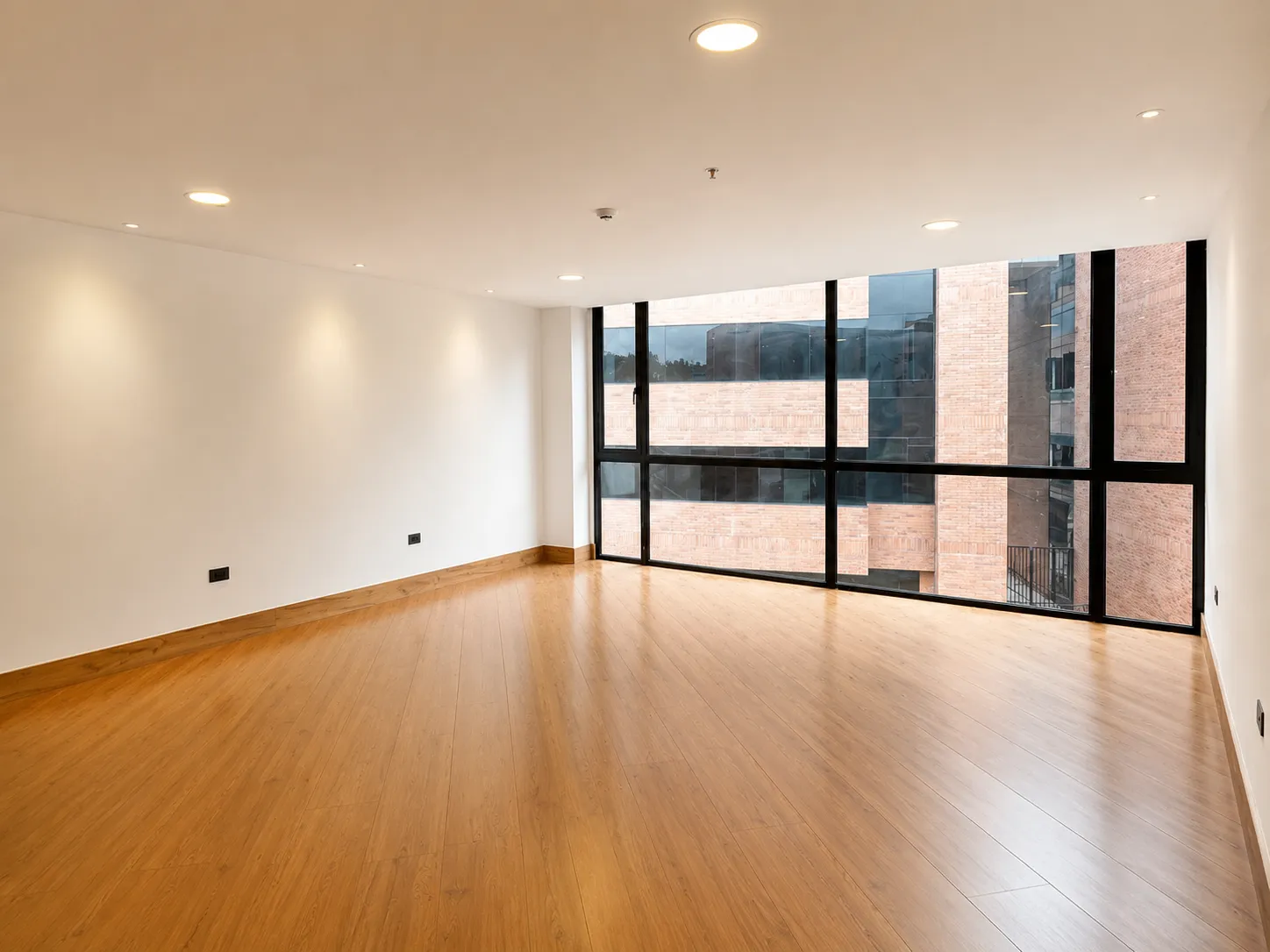 Oficina en venta – 32,81 m2, Edificio Business, Cuenca
