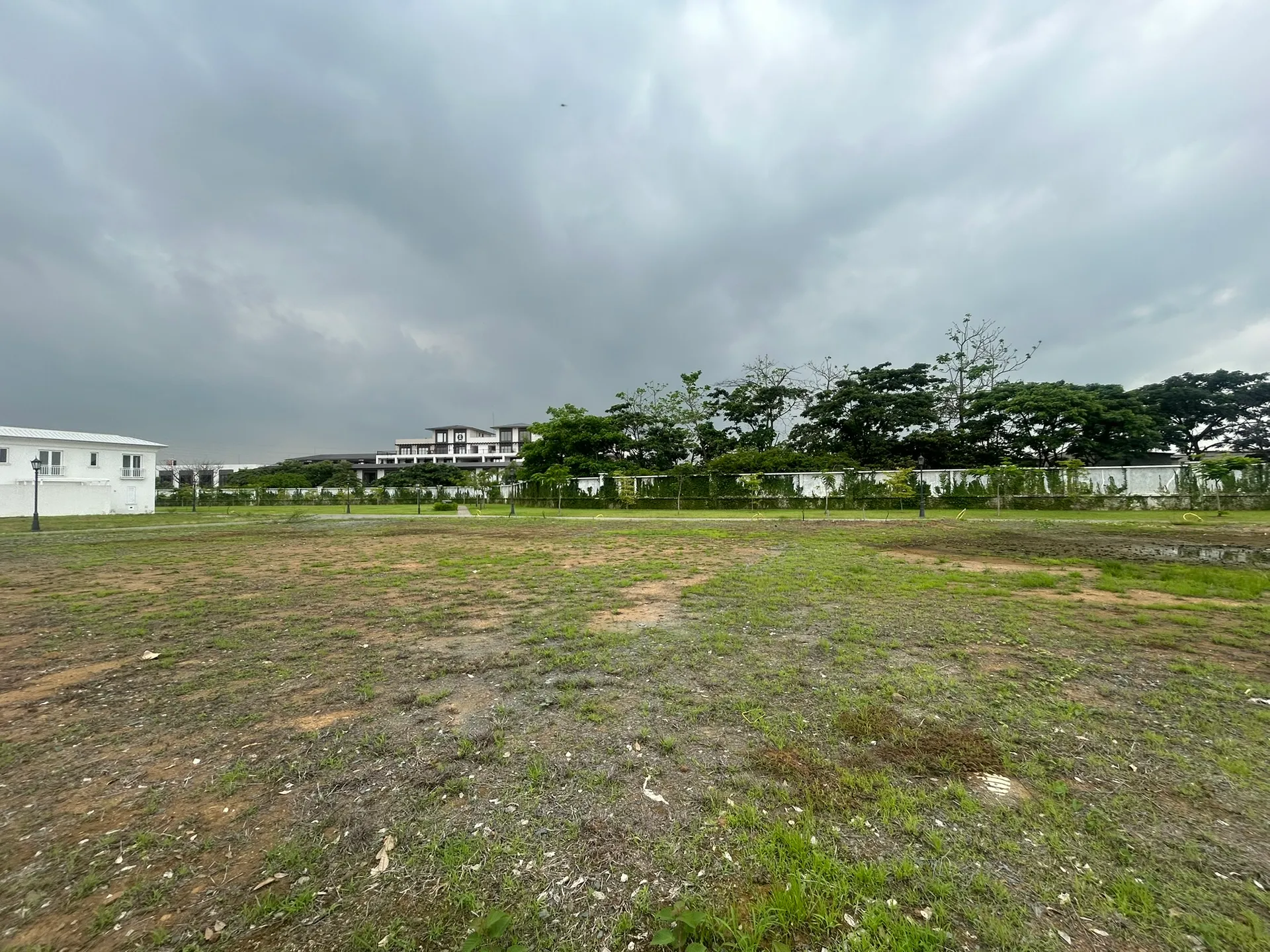 Terreno en venta en Samborondón, Vía a Samborondón Km 8 - 8.5, 300 m², en urbanización privada