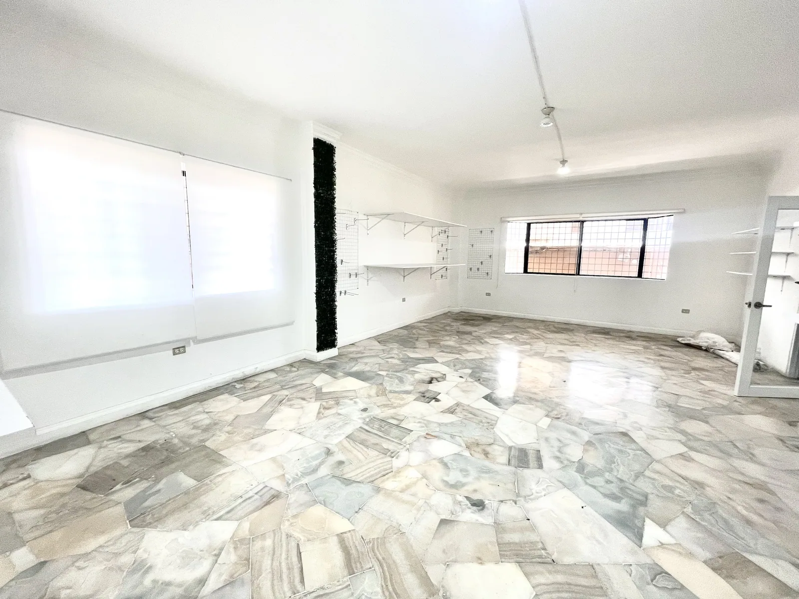 Local comercial en alquiler ubicado en Kennedy Norte – Foto 2