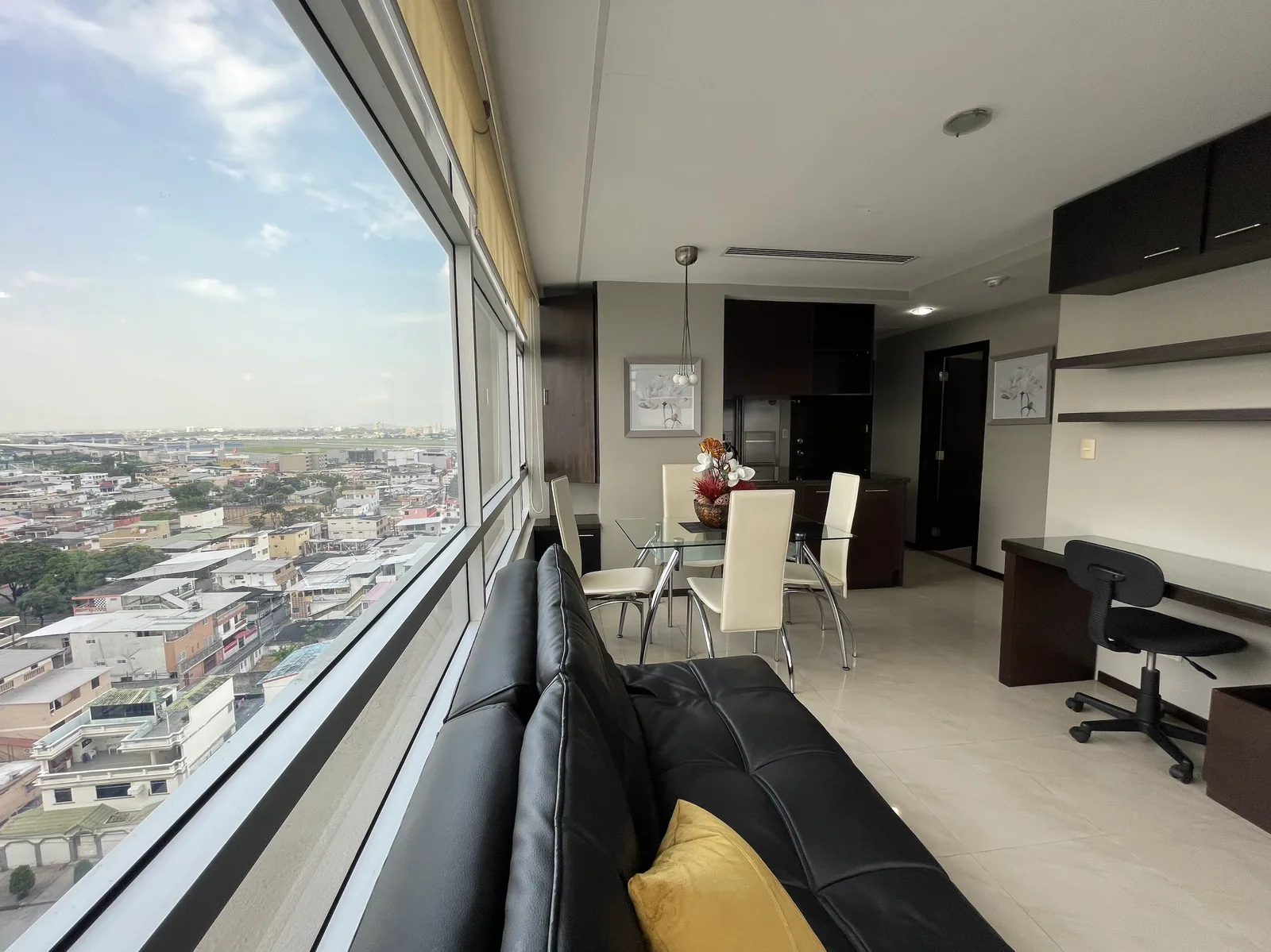 Suite Penthouse amoblada en venta - Elite Building