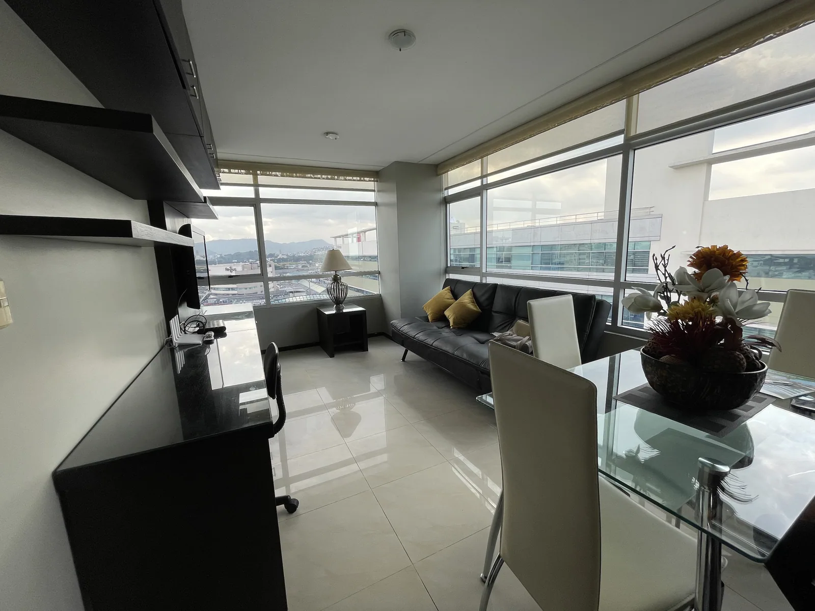 Suite Penthouse amoblada en venta - Elite Building – Foto 3