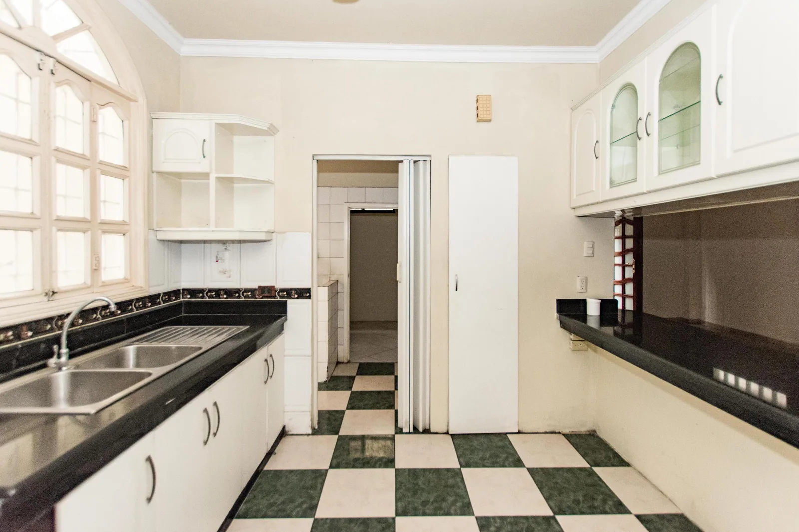 Casa en alquiler ubicada en La Garzota, Norte de Guayaquil – Foto 4