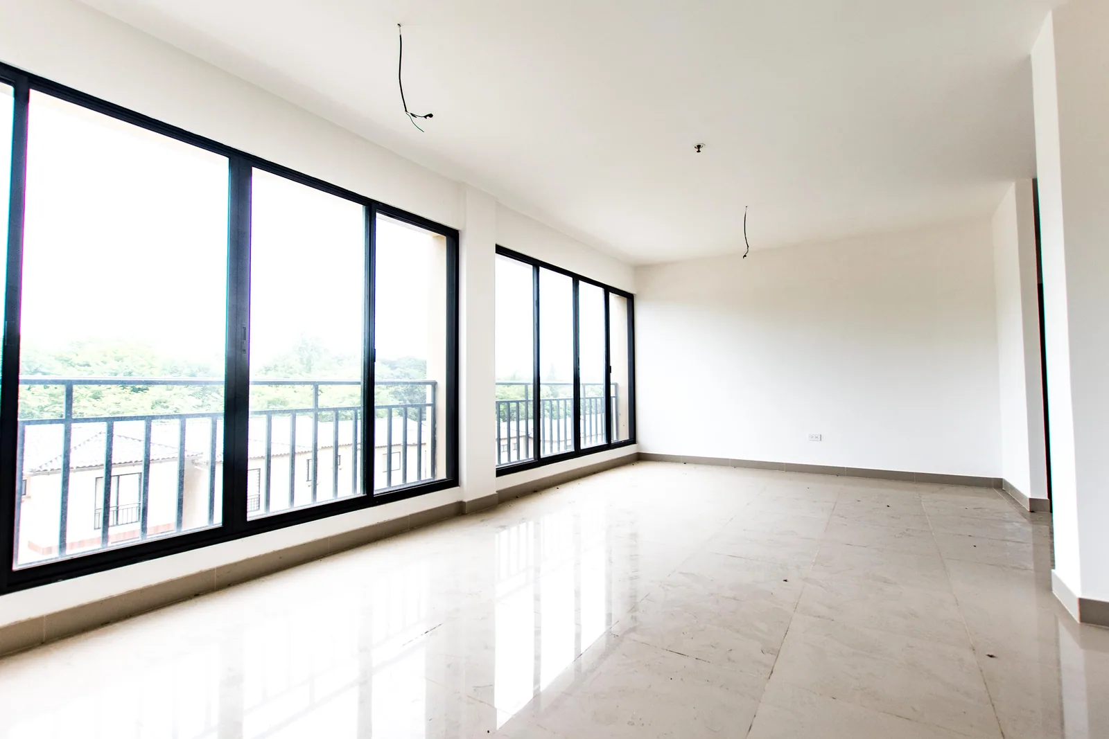 Departamento en venta ubicado en la Urbanización Costa Brisa, Vía a la Costa