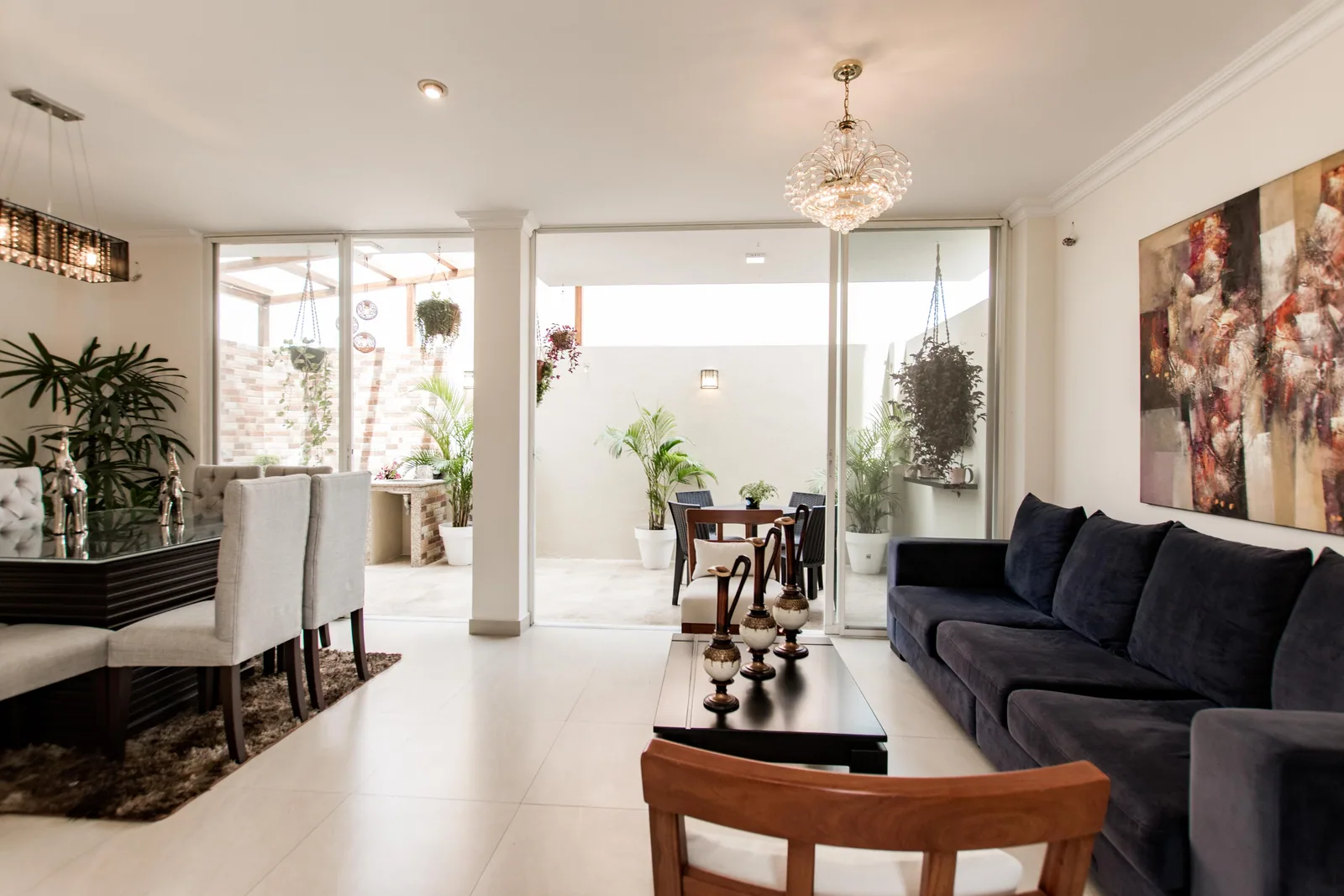 Casa en venta ubicado en Urbanización San Antonio, Samborondón – Foto 2