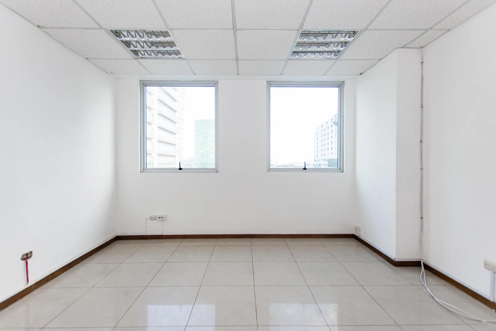 Oficina en alquiler ubicada en el Edificio Trade Building – Foto 1