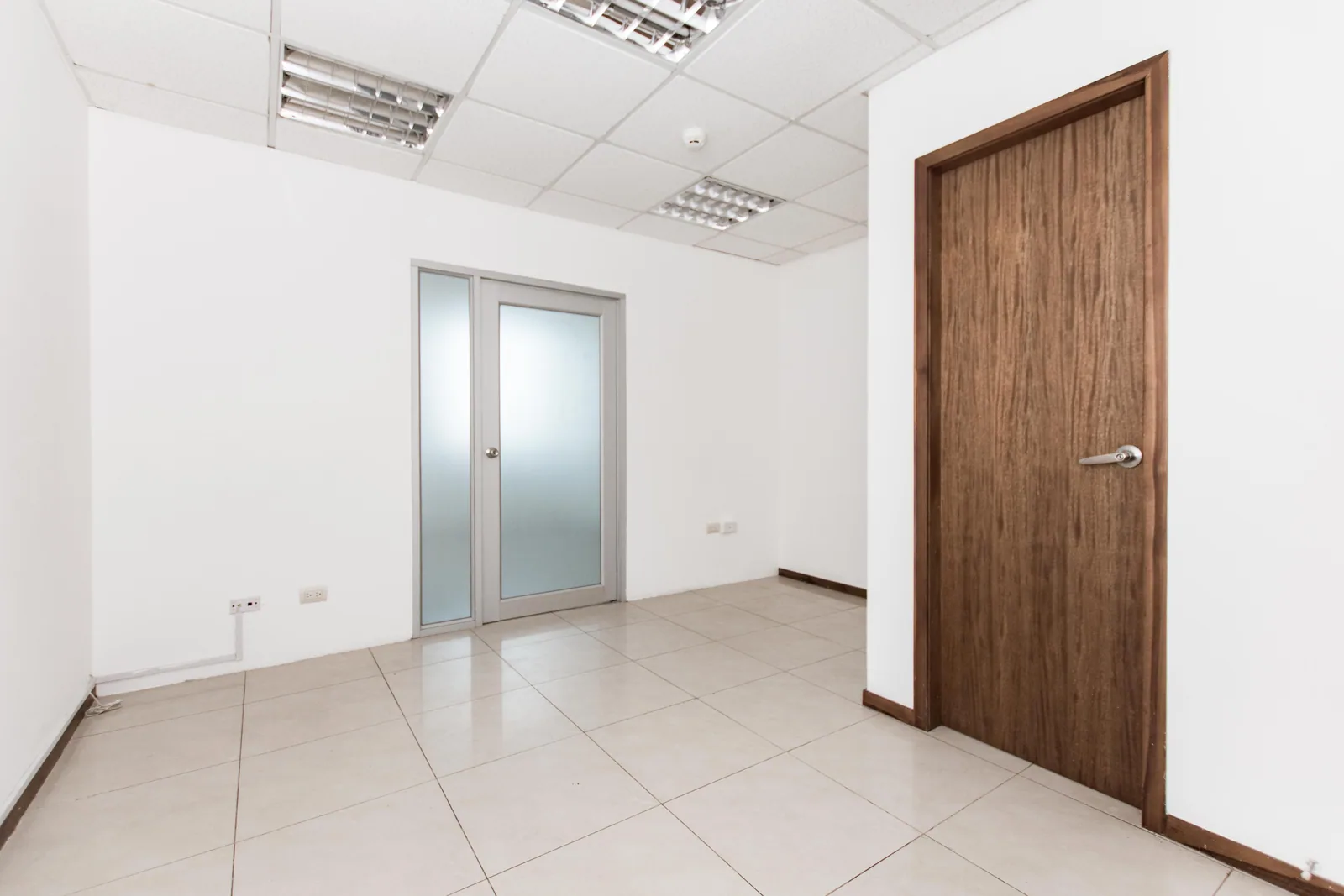 Oficina en alquiler ubicada en el Edificio Trade Building – Foto 4