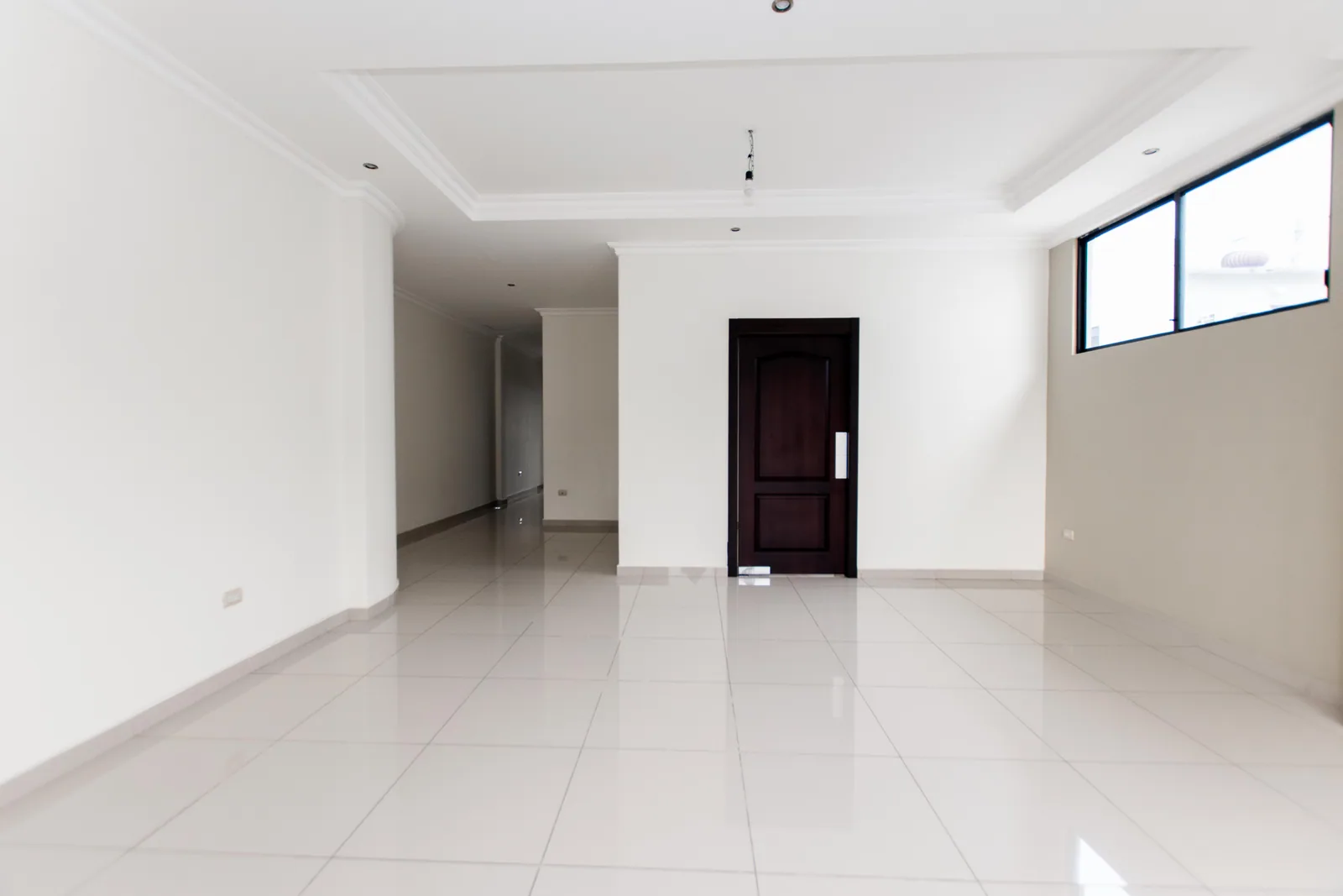 Departamento en venta, Urb. El Condado de Vicolinci, Cond. Sonia Maria II