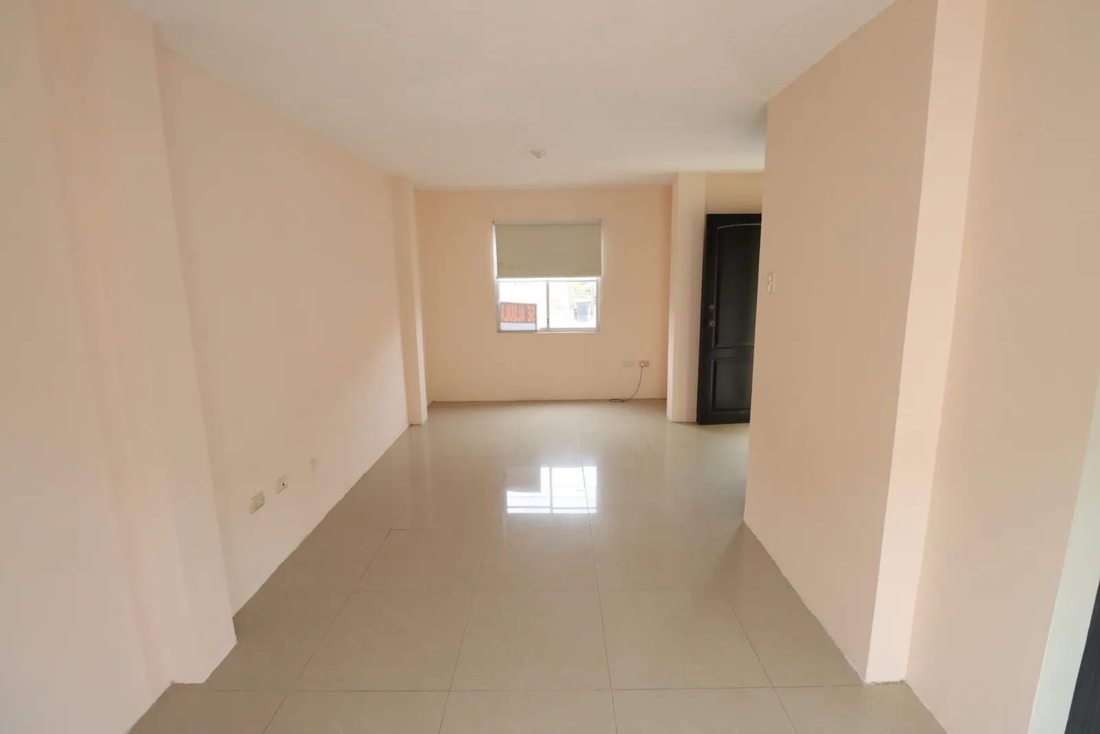 Casa en alquiler ubicada en la Urbanización La Rioja, Etapa Almeria – Foto 2