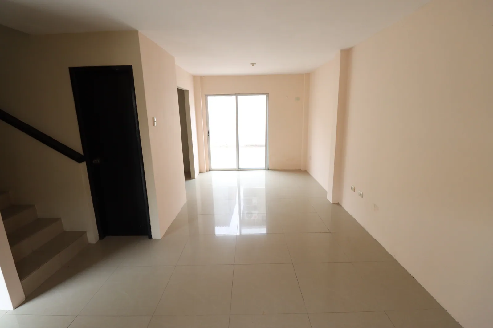 Casa en alquiler ubicada en la Urbanización La Rioja, Etapa Almeria – Foto 3