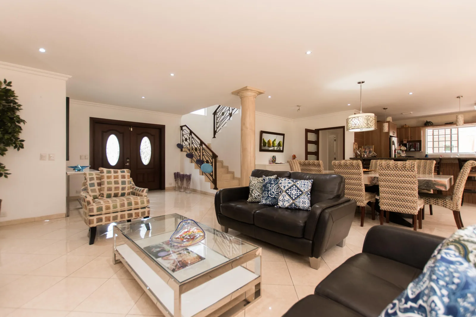 Casa en venta en la Urbanización Estancia del Rio, Vía Samborondón – Foto 2