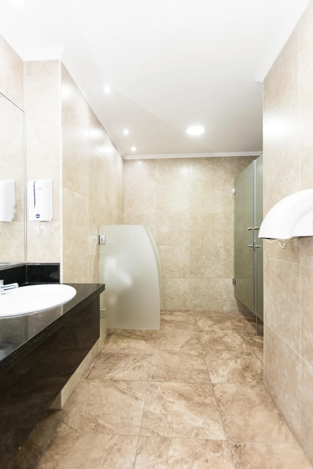 Suite en venta ubicado en Riverfront II, Puerto Santa Ana – Foto 5
