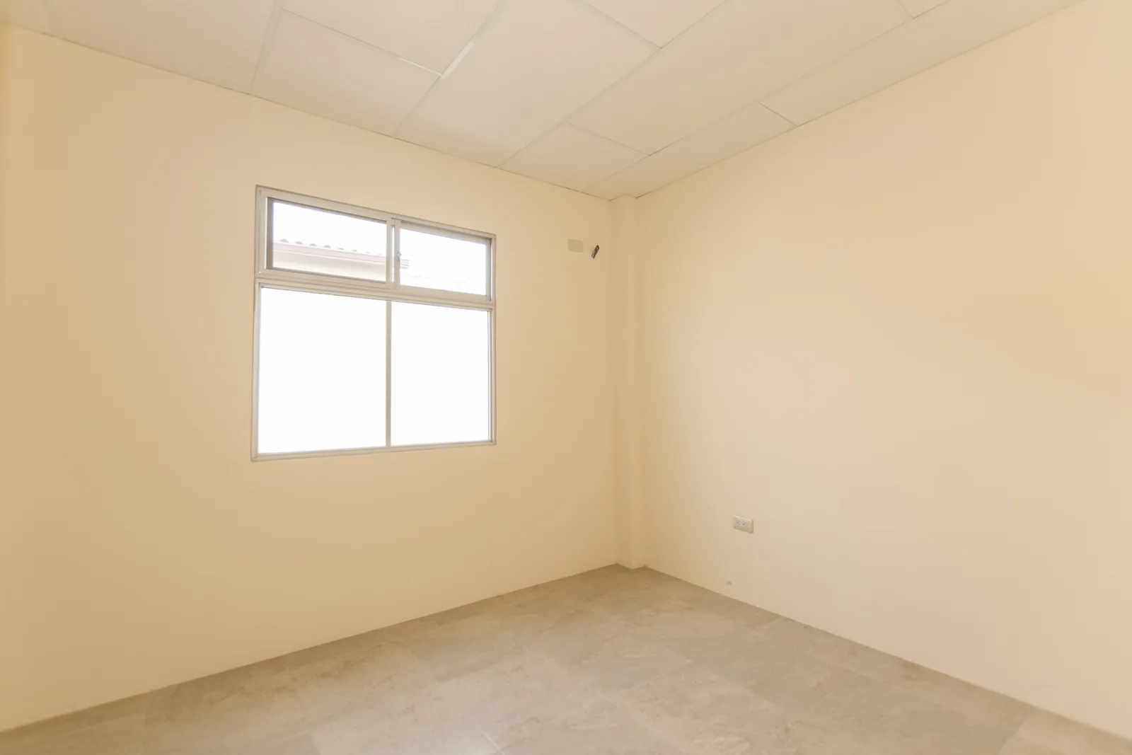 Casa en venta ubicada en la Urbanización La Rioja, Etapa Bolonia – Foto 3