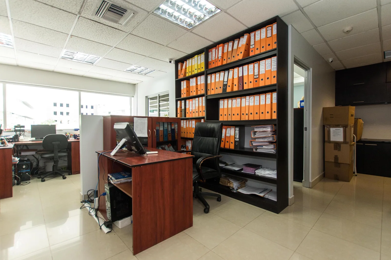 Oficina en venta ubicado en el Parque Empresarial Colón, Urdesa Norte – Foto 4