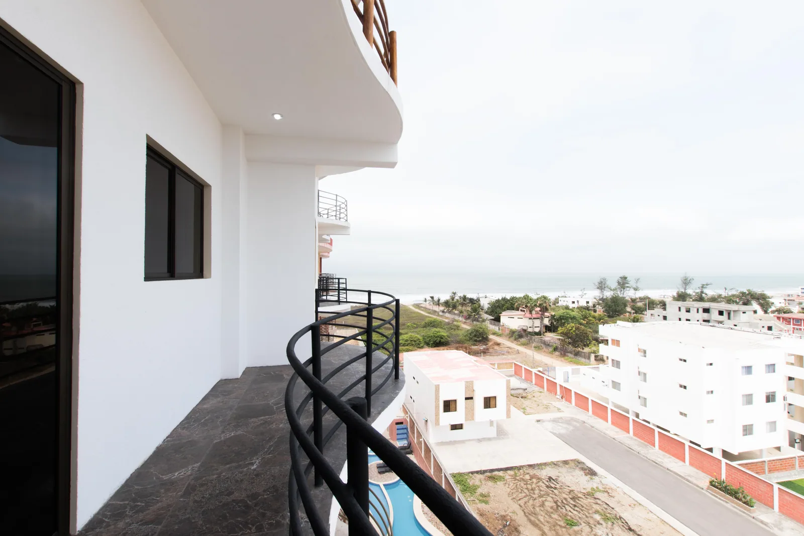 Departamento de estreno en venta ubicado en Edificio Playa Coral 2, Playas – Foto 1