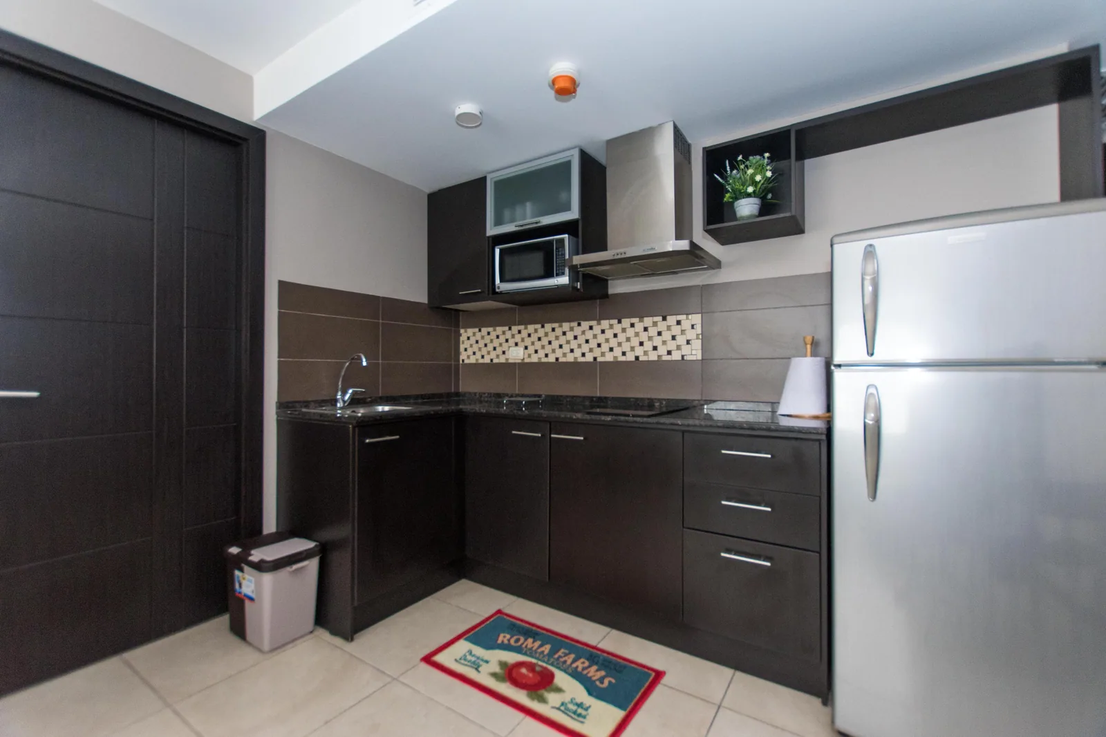 Suite amoblado en venta, Torres Bellini II, Puerto Santa Ana – Foto 4