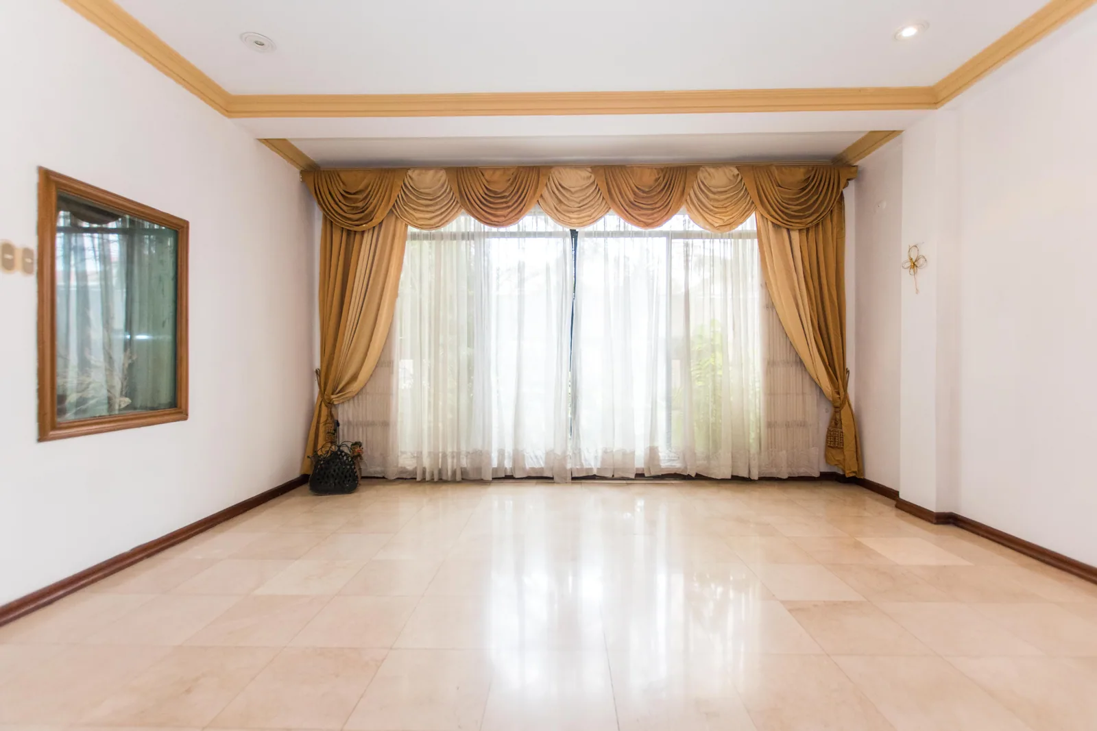 Casa de dos plantas con ático en venta ubicada en Vía Samborondón – Foto 3