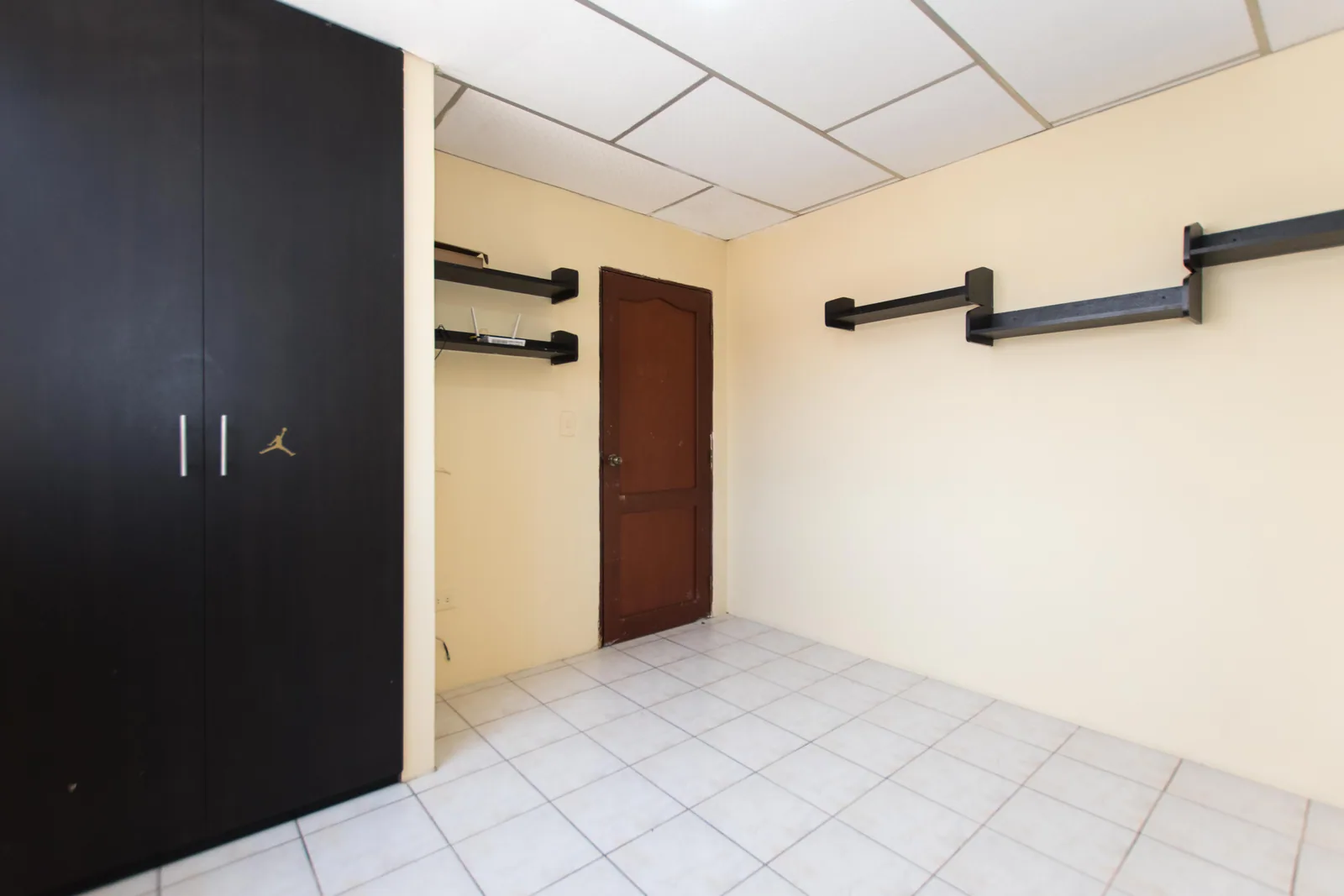 Casa de 2 pisos en alquiler ubicada en la Urbanización La Joya – Foto 1