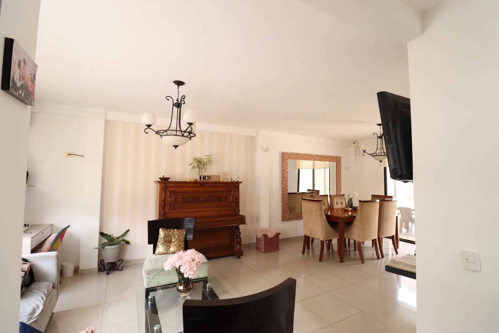 Casa 2 de plantas en venta ubicado en Ciudad Celeste, Samborondón – Foto 2