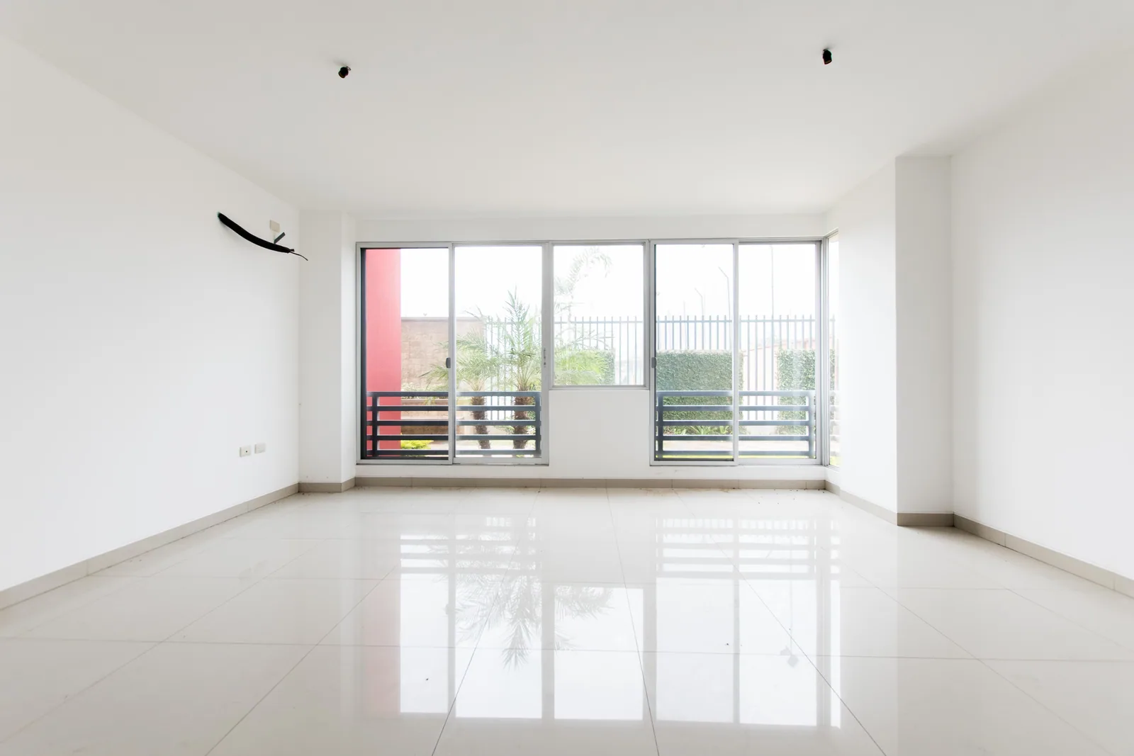 Departamento de 2 dormitorios en planta baja en venta en La Romareda – Foto 1