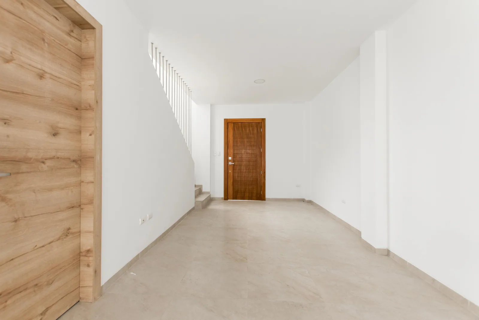 Casa en venta ubicada en la Urbanización Vistana 1000, Etapa Omega