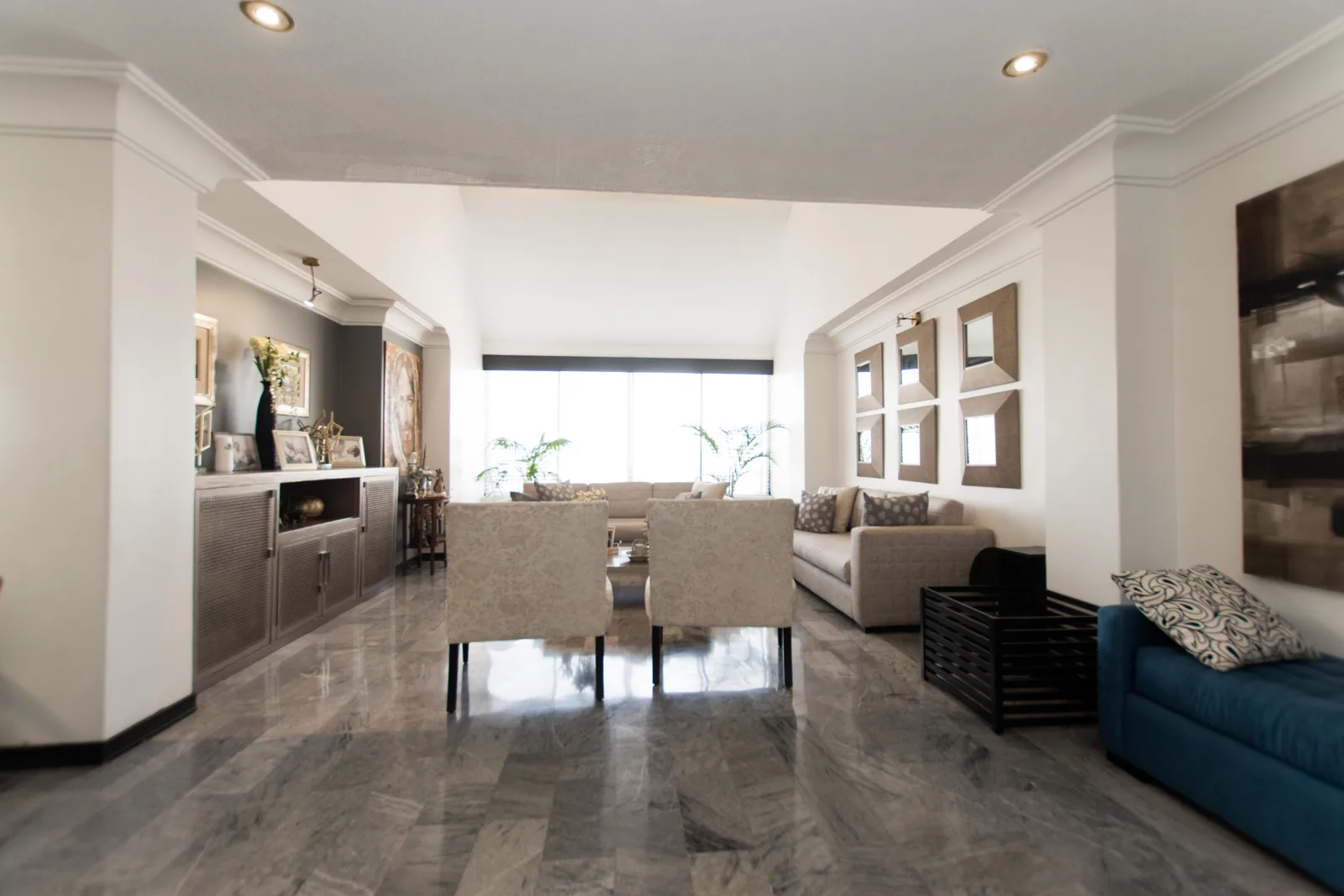 Moderno departamento de 2 pisos en venta, Edificio Marcus, Lomas de Urdesa – Foto 1
