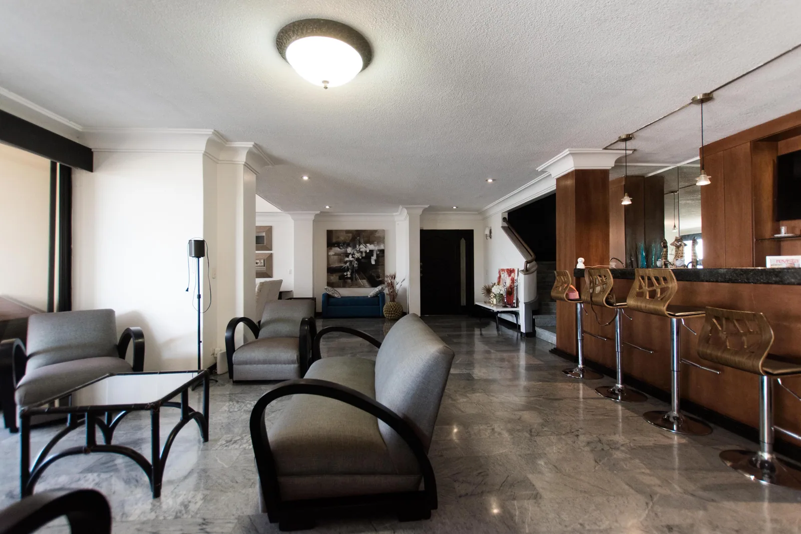 Moderno departamento de 2 pisos en venta, Edificio Marcus, Lomas de Urdesa – Foto 4