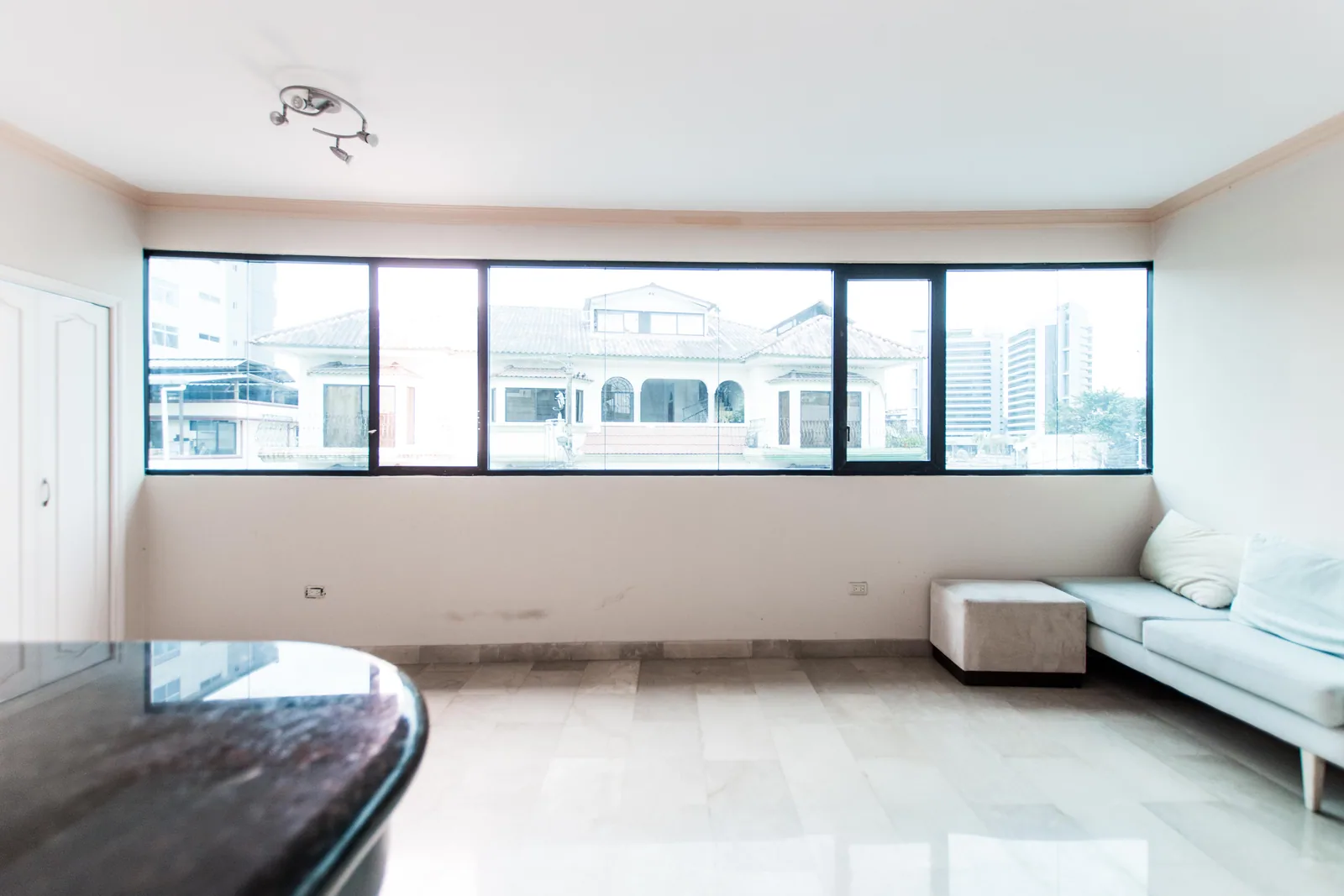 Departamento amoblado en alquiler ubicado en Kennedy Norte – Foto 2
