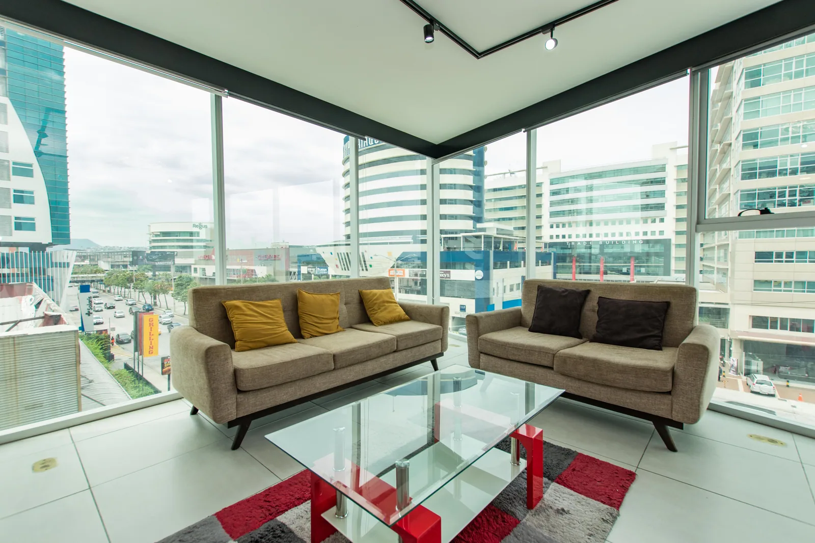 Departamento amoblado en alquiler ubicado en el Edificio Quo Luxury Apartments – Foto 1