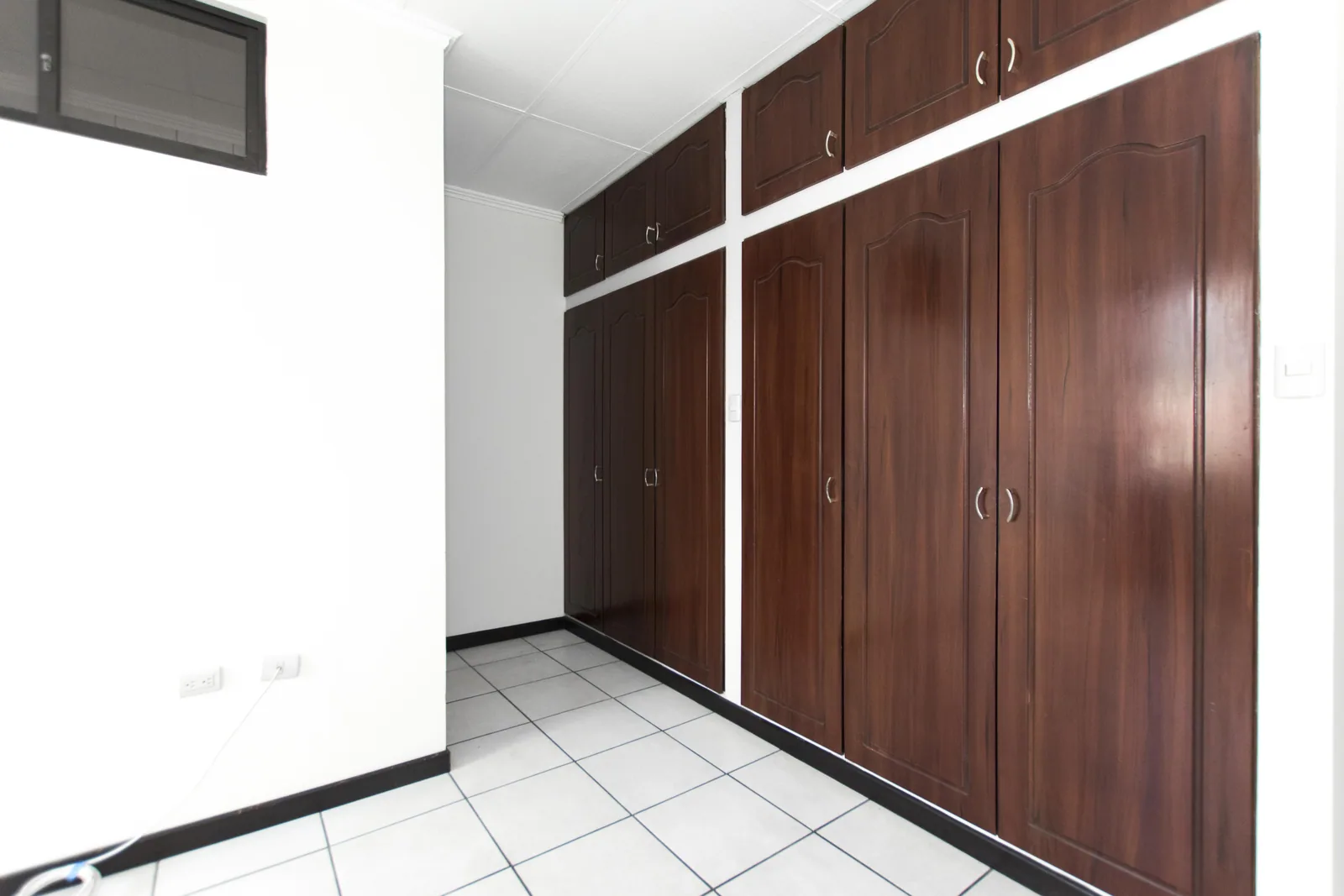 Departamento en alquiler ubicado en la Urbanización Los Parques, Ceibos – Foto 5