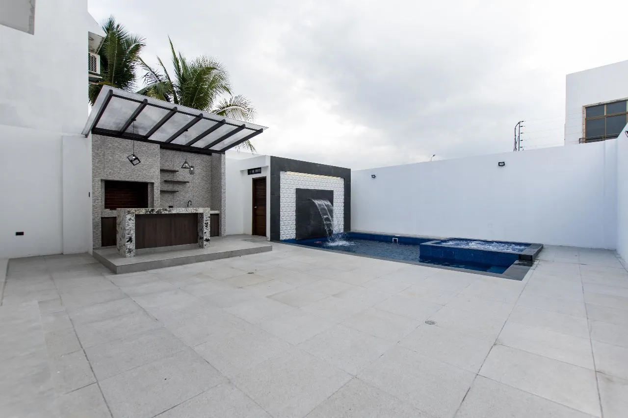 Casa de 4 habitaciones de estreno en venta ubicada en Portón del Río – Foto 3