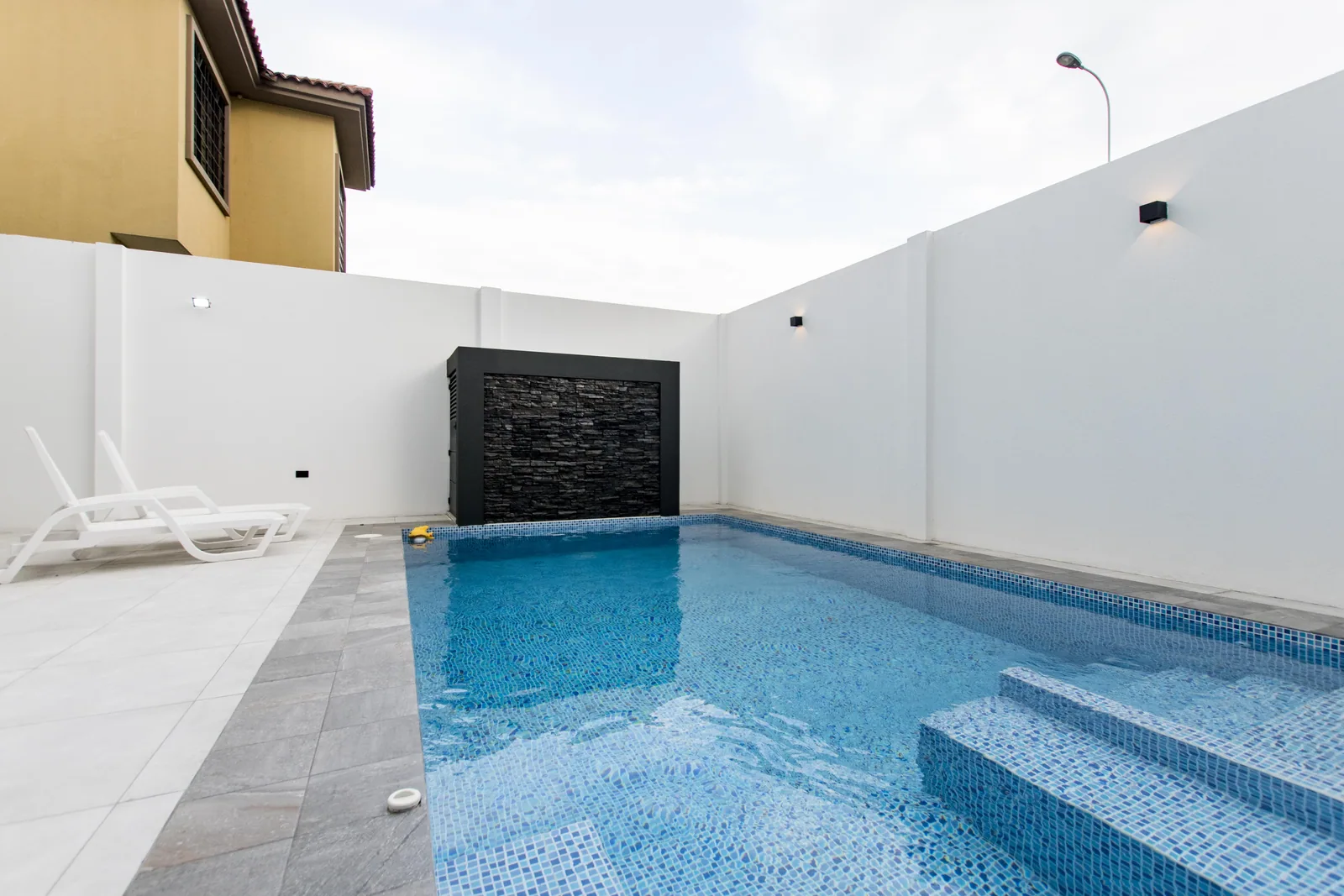 Casa de estreno 4 habitaciones en venta ubicada en Urbanización Portón del Río – Foto 2