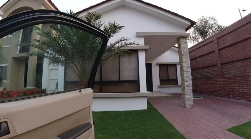 Casa de una planta en alquiler ubicado en Ciudad Celeste, Etapa Península – Foto 1
