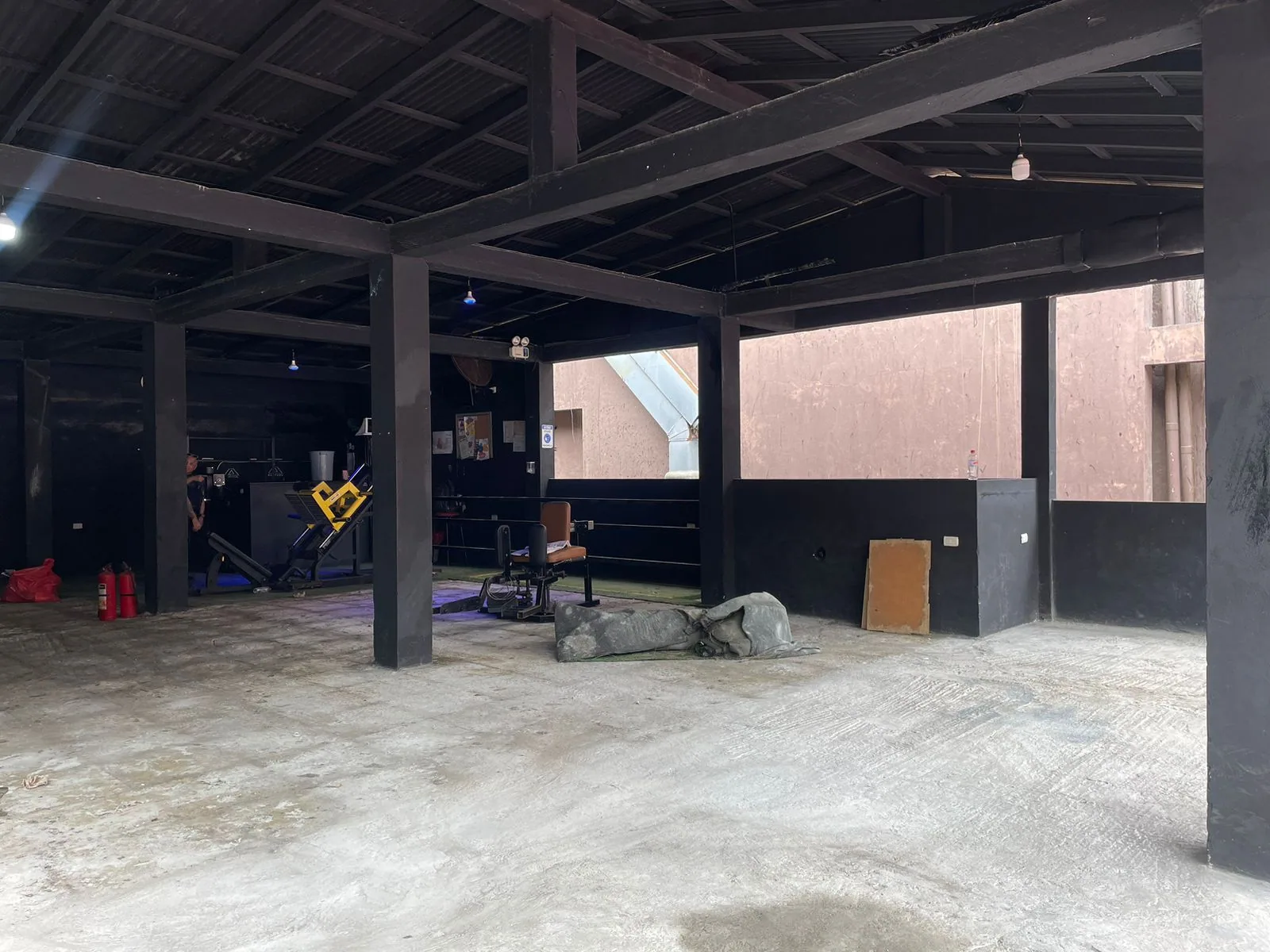 Local comercial en alquiler ubicado en Montañita, Santa Elena – Foto 5