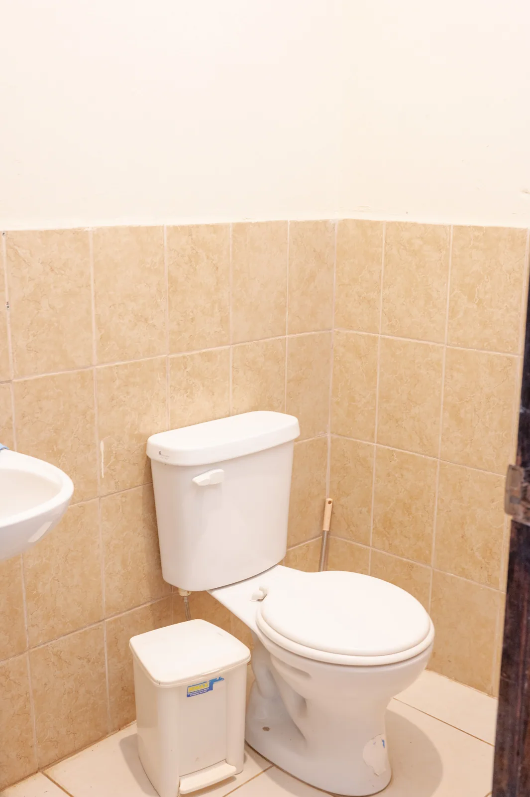 Local comercial en alquiler ubicado en Montañita, Santa Elena – Foto 2
