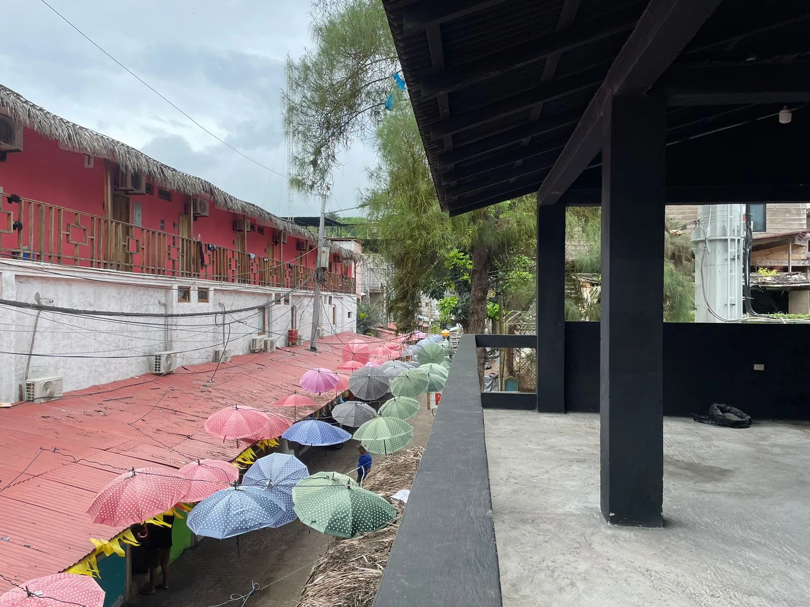 Local comercial en alquiler ubicado en Montañita, Santa Elena – Foto 4