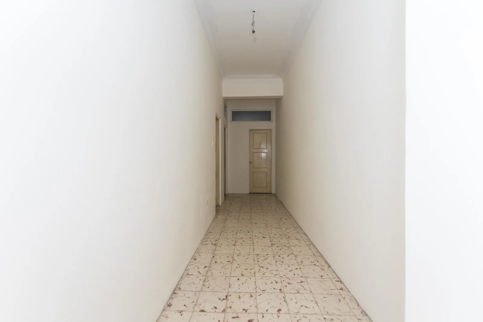 Edificio de locales comerciales en venta ubicado en el Centro de Guayaquil – Foto 3