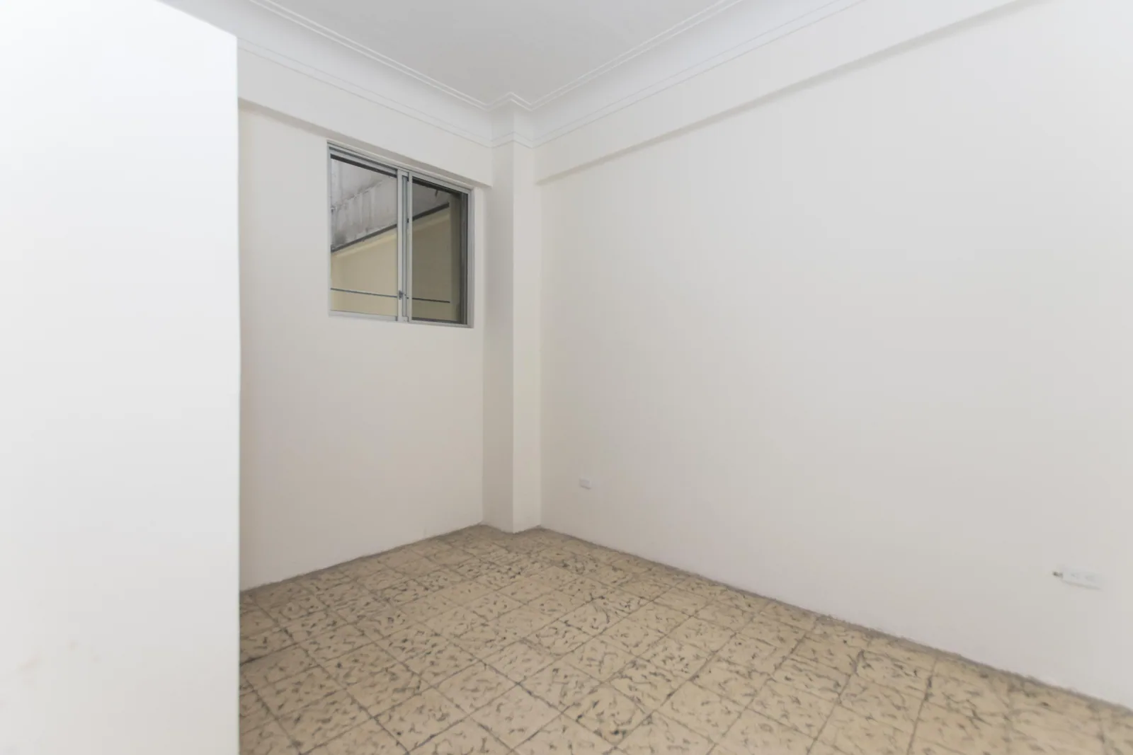 Edificio de locales comerciales en venta ubicado en el Centro de Guayaquil – Foto 5