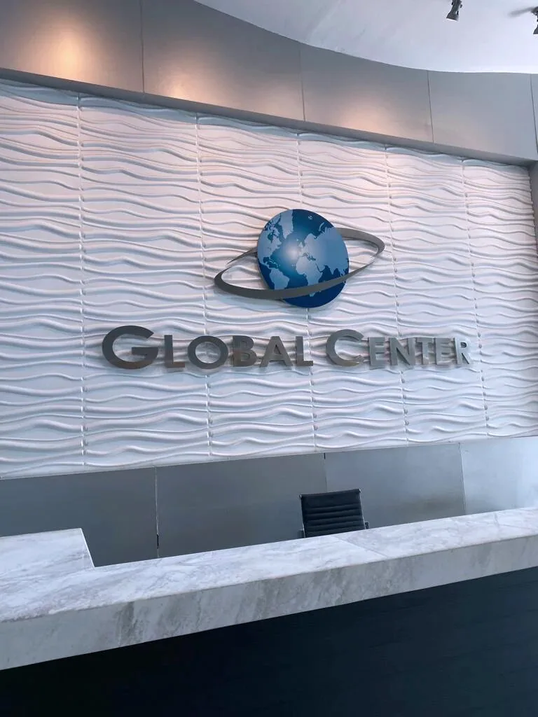 Oficina en venta ubicada en Global Center, km 5.5 vía a Samborondón – Foto 1