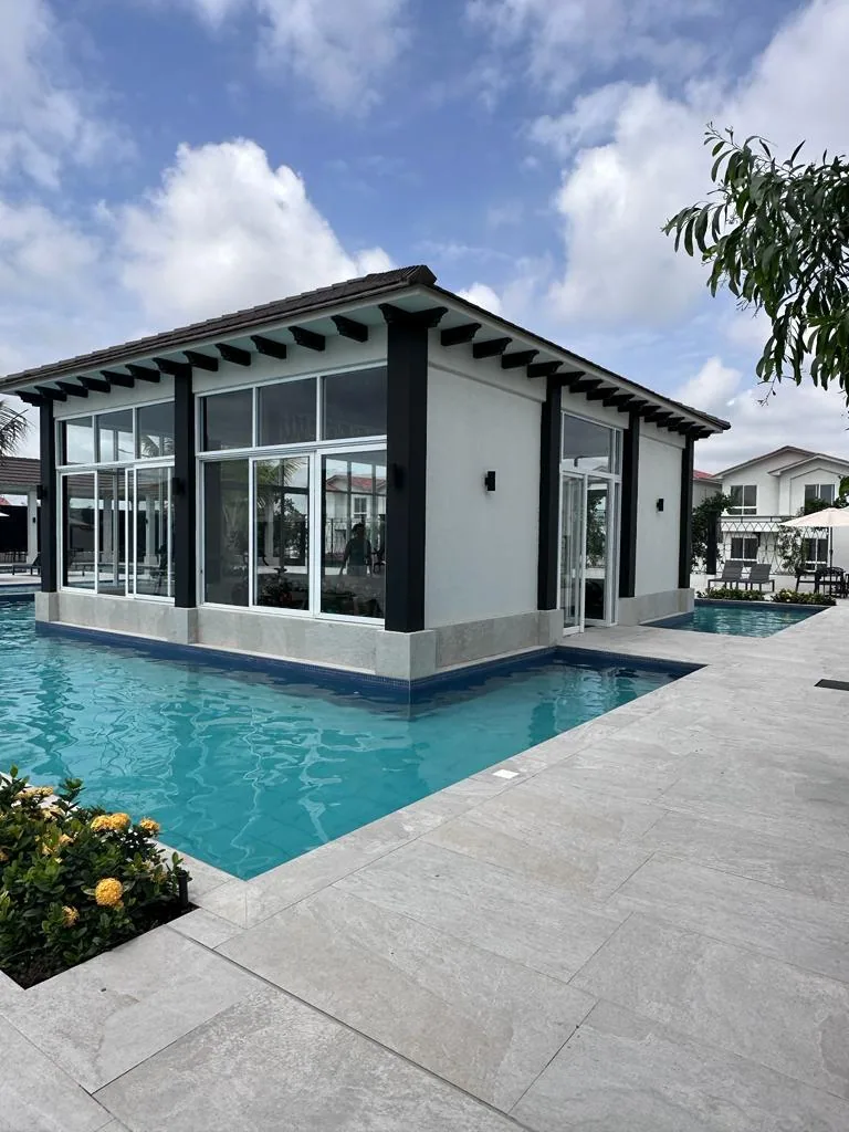 Casa de estreno en alquiler ubicada en Urbanización Casa Laguna, Etapa Magnolias – Foto 1